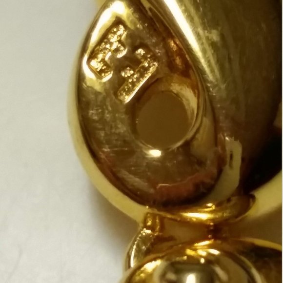 Rare Fendi Gold Plated Link Signature Runway Bracelet, Vintage in Excellent Cond - Picture 8 of 10
